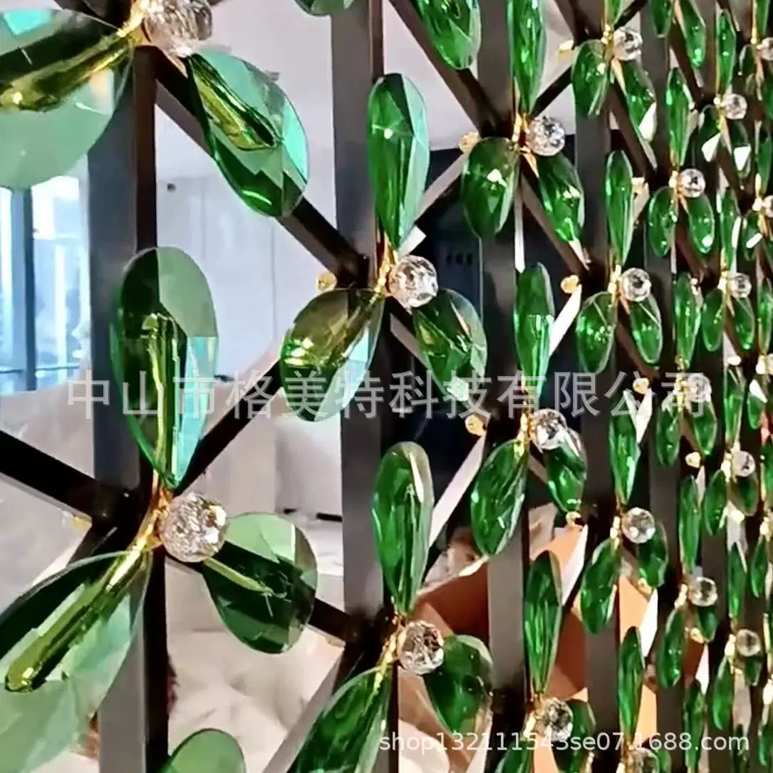 Большое количество оптовых компонентов экрана Clover, подвесных деталей, перегородка из нержавеющей стали, поставка декоративного хрусталя