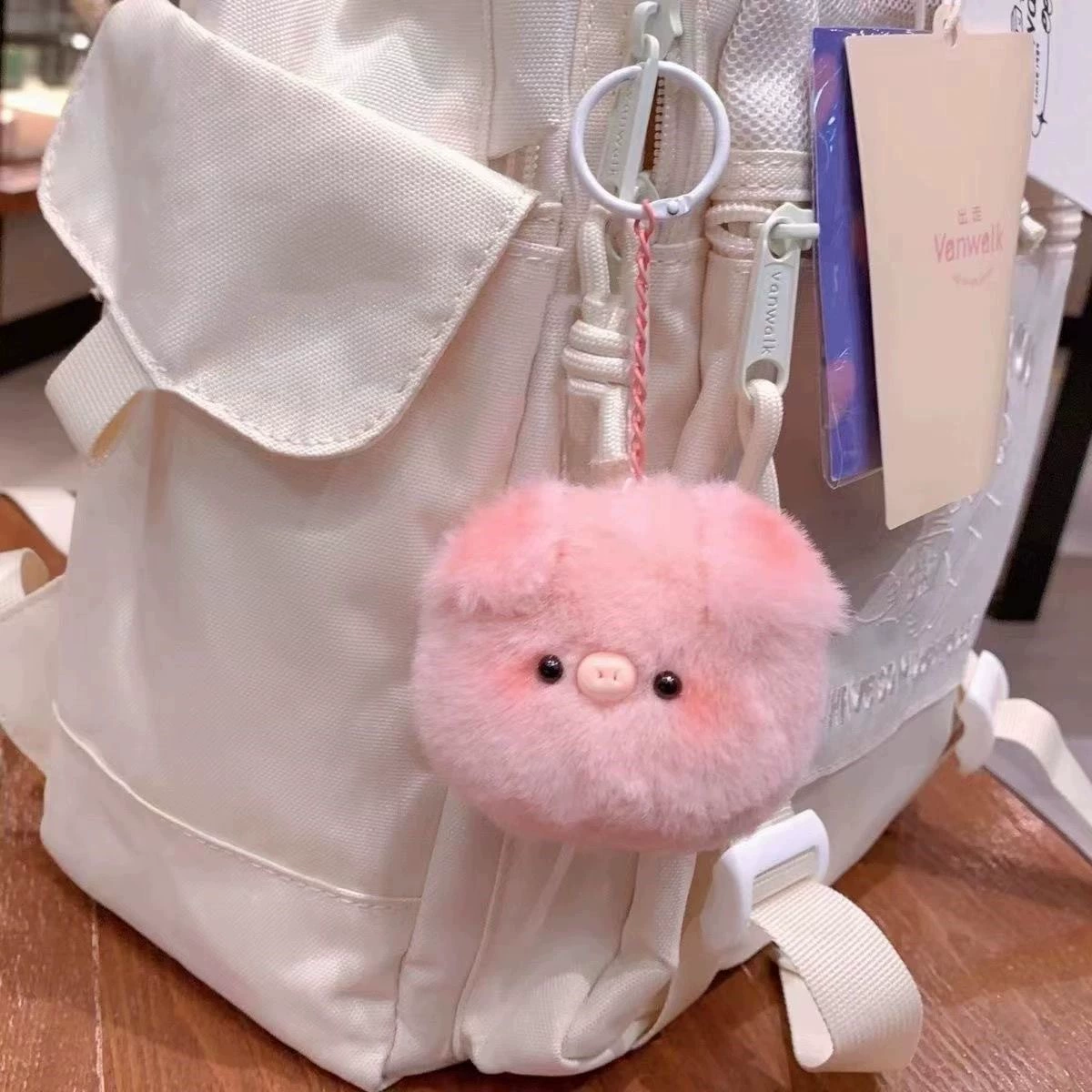 Маленькая красная книга с той же свиной головой сумка подвеска плюшевые брелки милые креативные куклы подарки