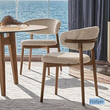 ���W��ľ���μ����p�ݸ߼��к��s�������������L��ɫ���沼ˇ����