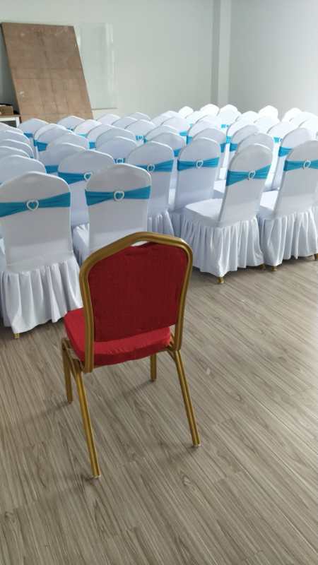 Elastik süt ipek sandalye kılıfı katlı etek sandalye örtüsü düğün otel bütün kanepe örtüsü dış ticaret toptan otel tekstili