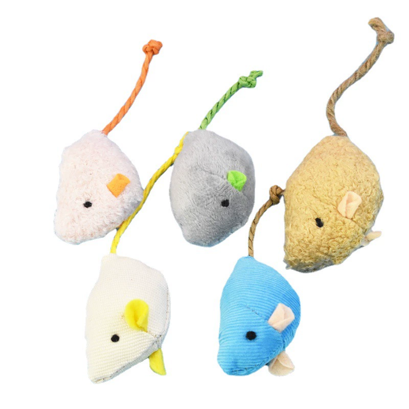 Плюшевая реалистичная игрушка — кошка