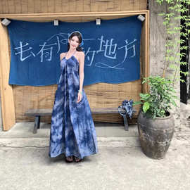 2026亚马逊跨境扎染蓝棉麻度假民族风海边青花瓷吊带连衣裙