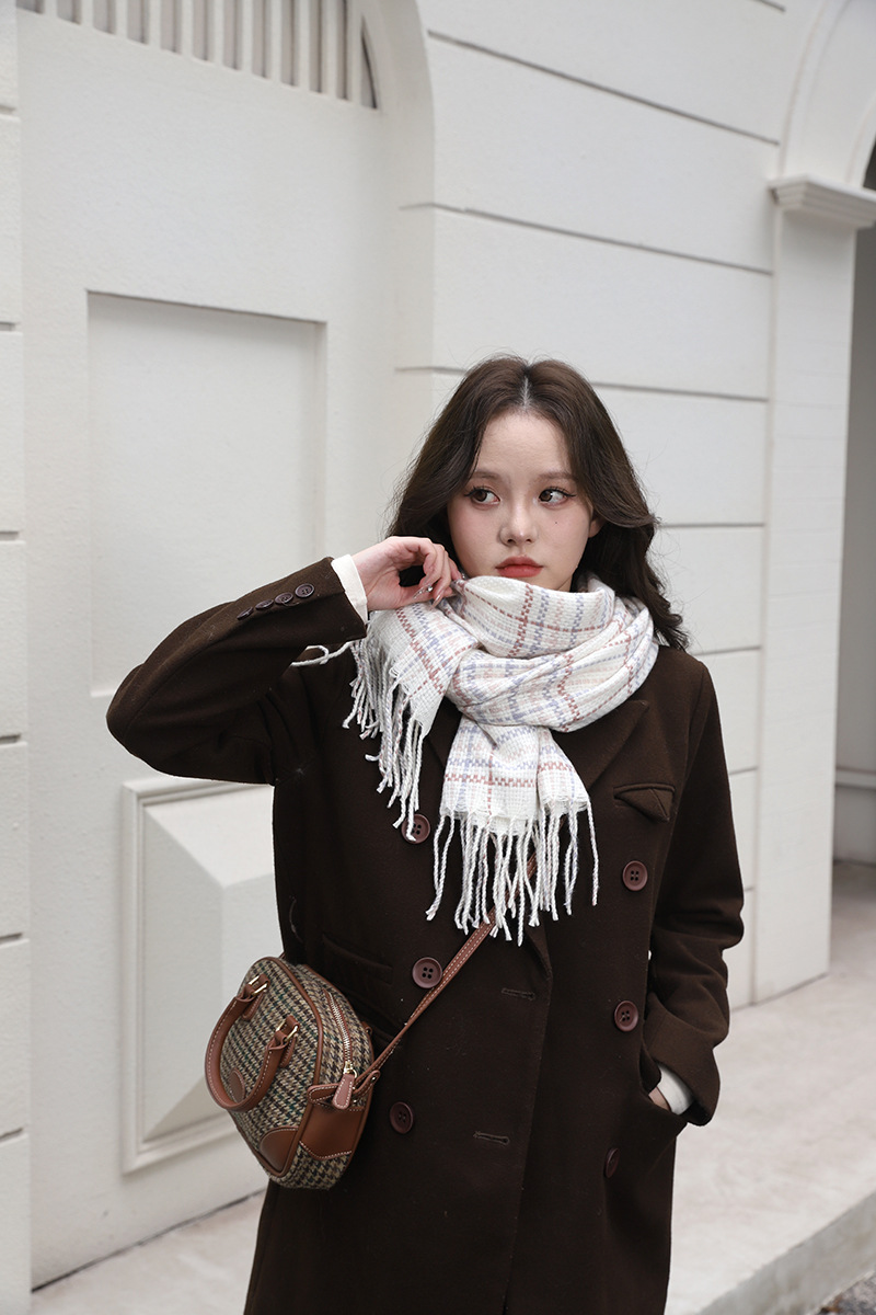 Advanced autumn and cashmere Korean checkered for women's winter 2024 new versatile student warm scarf_voghion.com