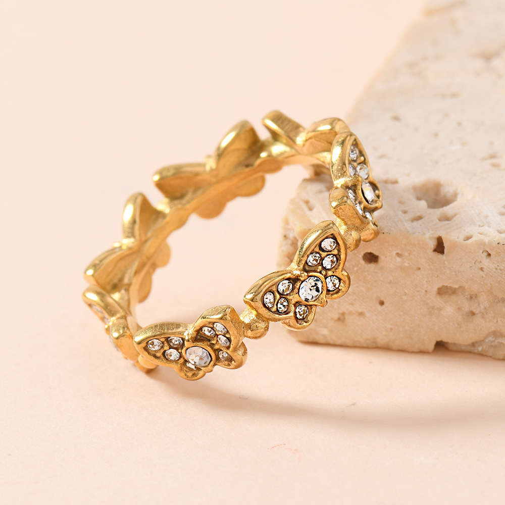 Anillo de lujo ligero de moda transfronteriza simple popular anillo de diamante de mariposa de fundición fábrica de joyas de acero inoxidable al por mayor