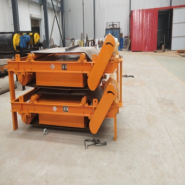 自卸式永磁除铁器 带式除铁器 除铁器厂家 永磁除铁器价格