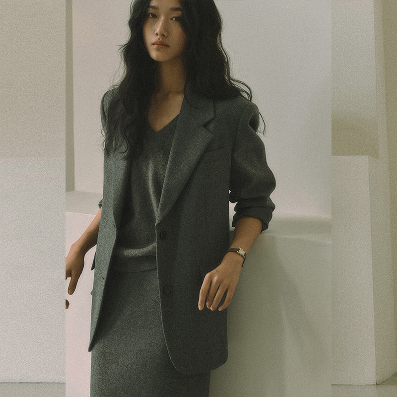Old Money Style Thickened Blazer for Women 2026 Spring and Autumn Loose Fit Commuter Style Elegant Professional Suit