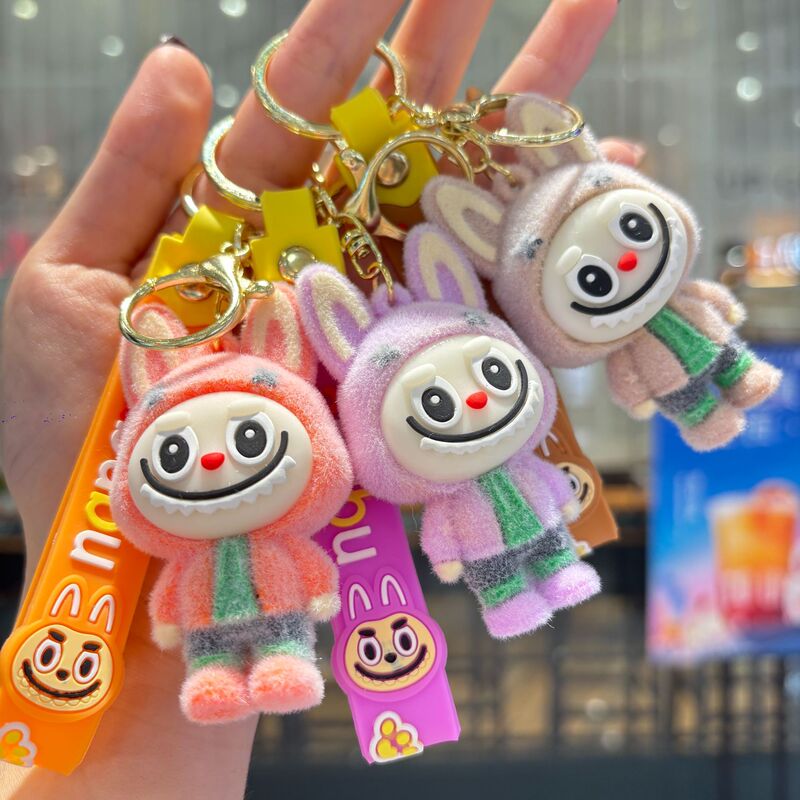国境を越えた新しい漫画ギターを弾くラブブ羊キーホルダーペンダント学生かわいいスクールバッグキーホルダー卸売|undefined