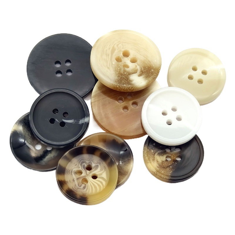 Patrón de resina Botón de cuatro ojos Flor de café negro lana gran trench coat botón resina trench coat traje botón fabricante en stock