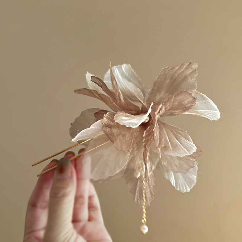 Gentle Dead Leaf Butterfly Chiffon Flower Hair Hairpin Cool Sense Elegant Super Fairy Hair Hairpin Retro Elegant High-end Hair Accessories for Women