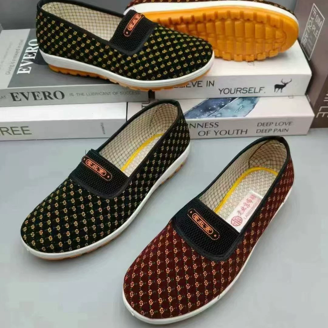 Весенние, летние и осенние Сухожильные подошвы, женская обувь среднего и пожилого возраста, старая Пекинская Тканевая обувь, слипоны, обувь для мам, объемная поставка в стойло