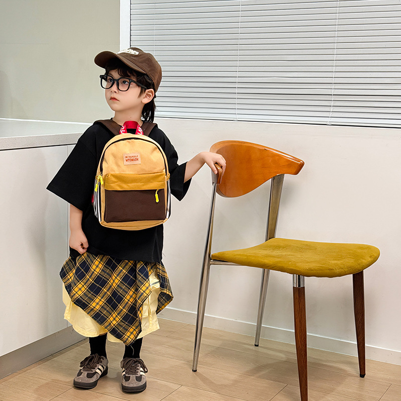 Mochila escolar de jardín de infantes para estudiantes de escuela primaria, moda a rayas, color occidental, mochila para niños y niñas, nueva mochila para niños transfronteriza