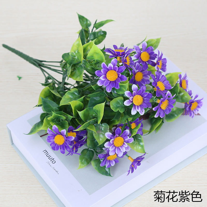 Crisantemo de plástico morado