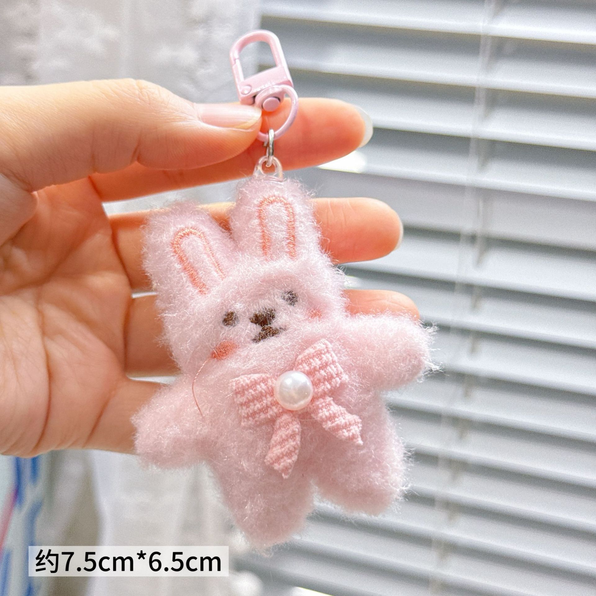 Colgante de Peluche para Mochila y Llaves image 59