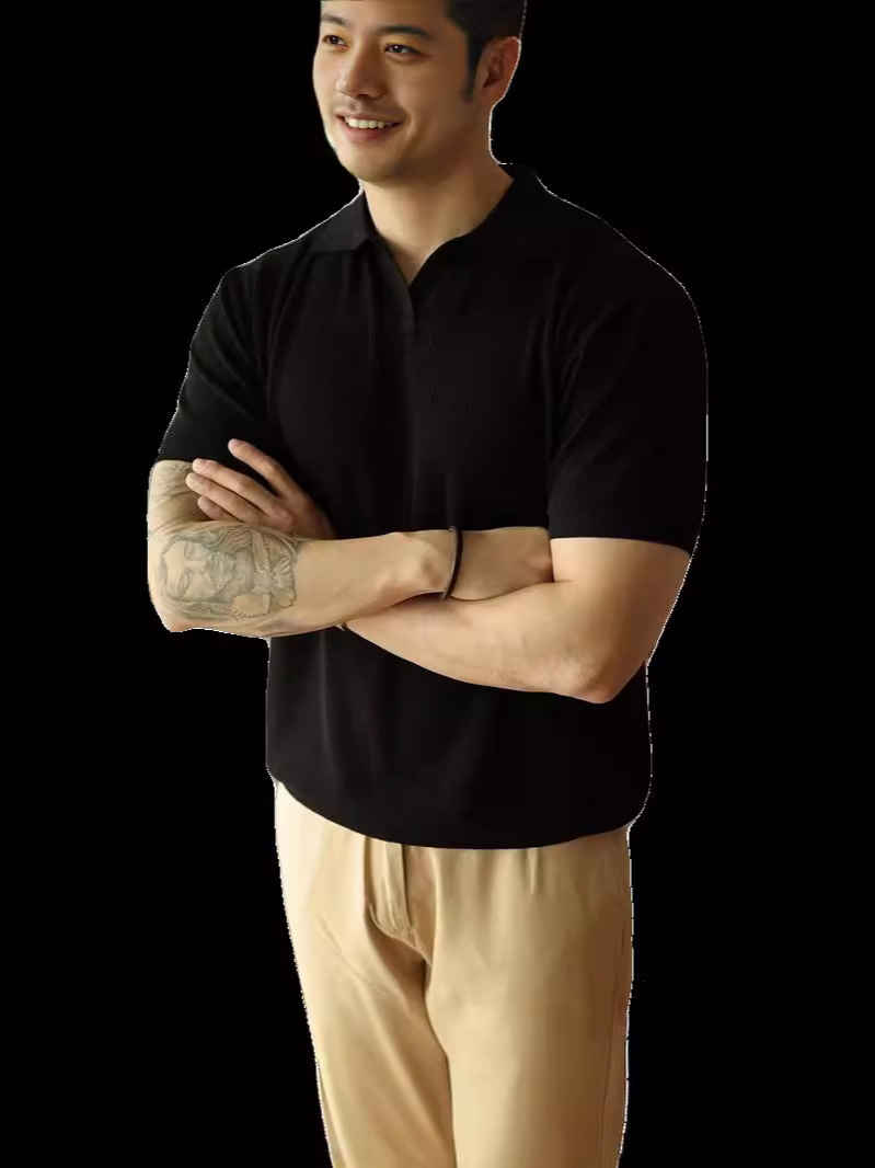 Camiseta polo de manga corta de punto para hombre de verano Camiseta de media manga con solapa casual de seda de hielo de color sólido de estilo coreano delgado