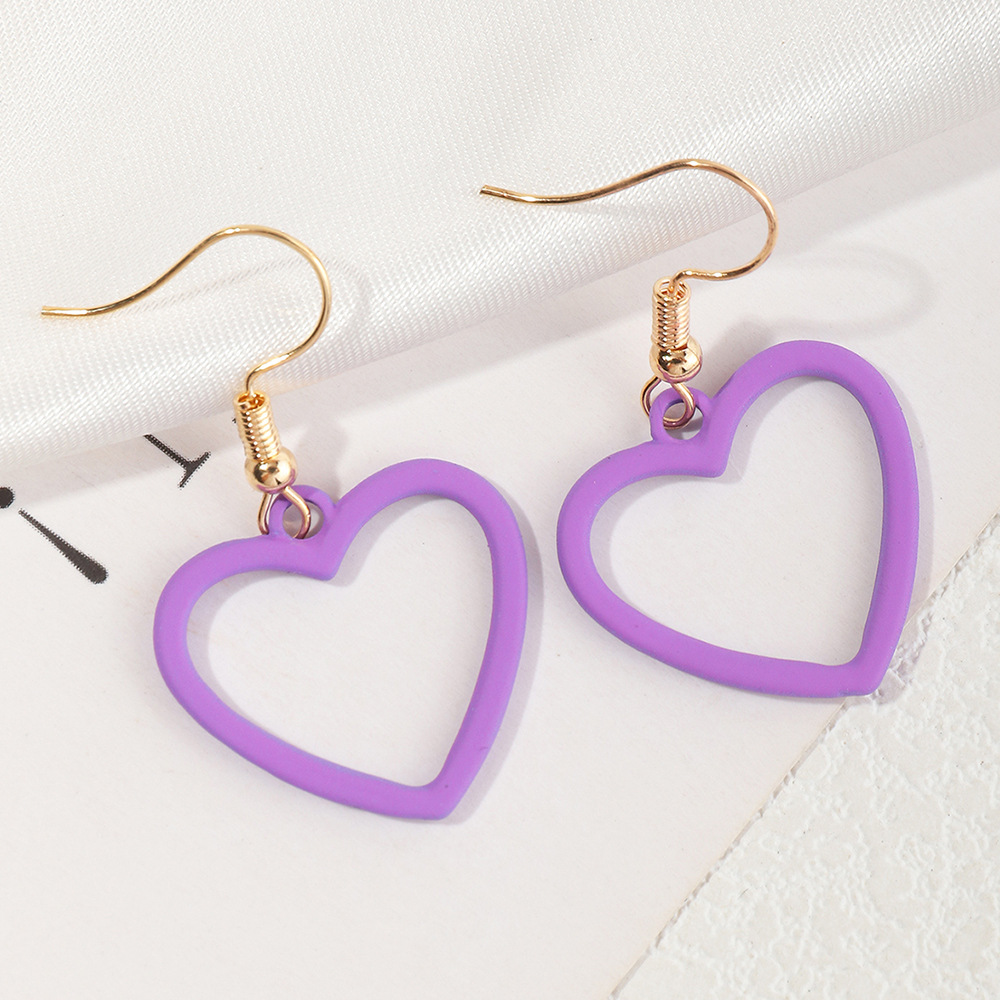 Boucles D'oreilles Simples En Forme De Coeur De Couleur Unie En Gros display picture 8