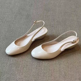 女式运动单鞋;女式休闲单鞋;厚底拖鞋
