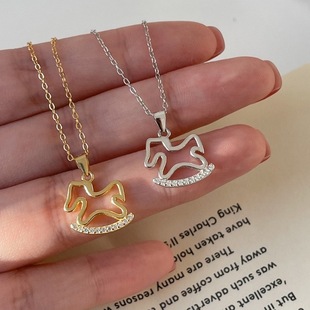 ͯԒСľ�R��Ů�ﶬС���OӋ�Еr�аٴ�ɐ�ͯȤ�U�Փu�u�R����