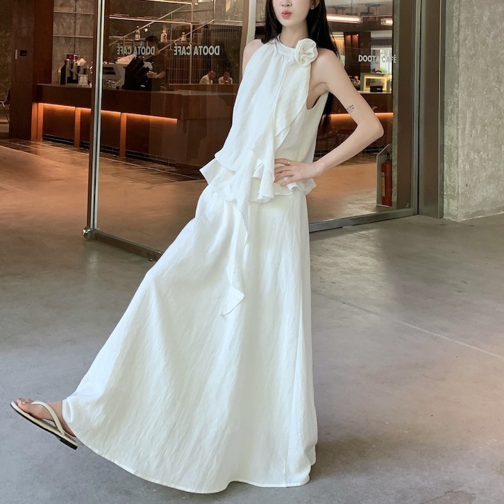 韩系温柔风套装女夏季2025新款挂脖无袖上衣垂感大摆半身裙两件套|undefined