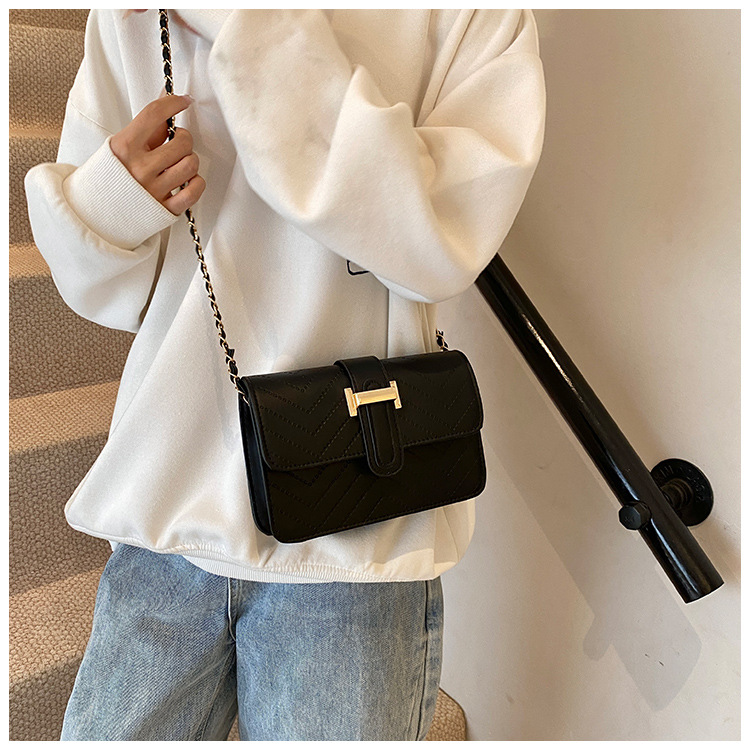 High-end texture checkered tattoo line small bag for women, 2024 new style, simple and trendy, versatile chain single-shoulder crossbody bag undefined