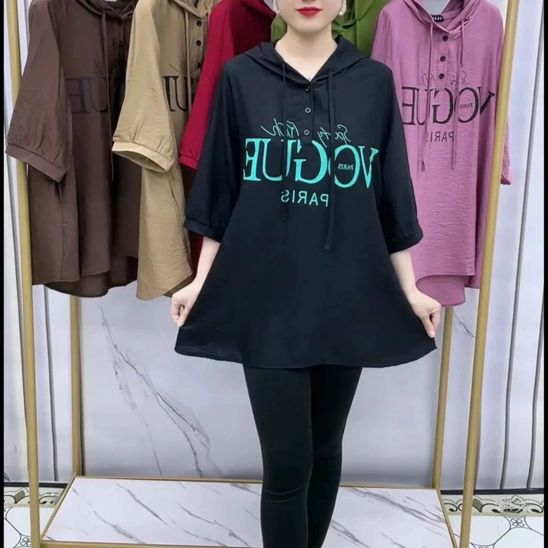 [Легкая роскошная модель] 2024 новая буквенно-модная рубашка с капюшоном с принтом тонкая и универсальный летом