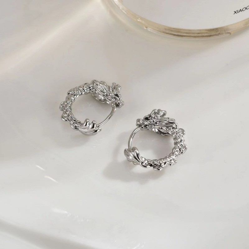 Labret stud lip piercing jewelry styling detail
