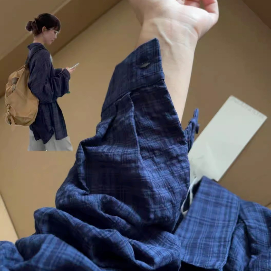 네이비 블루 체크 무늬 패턴