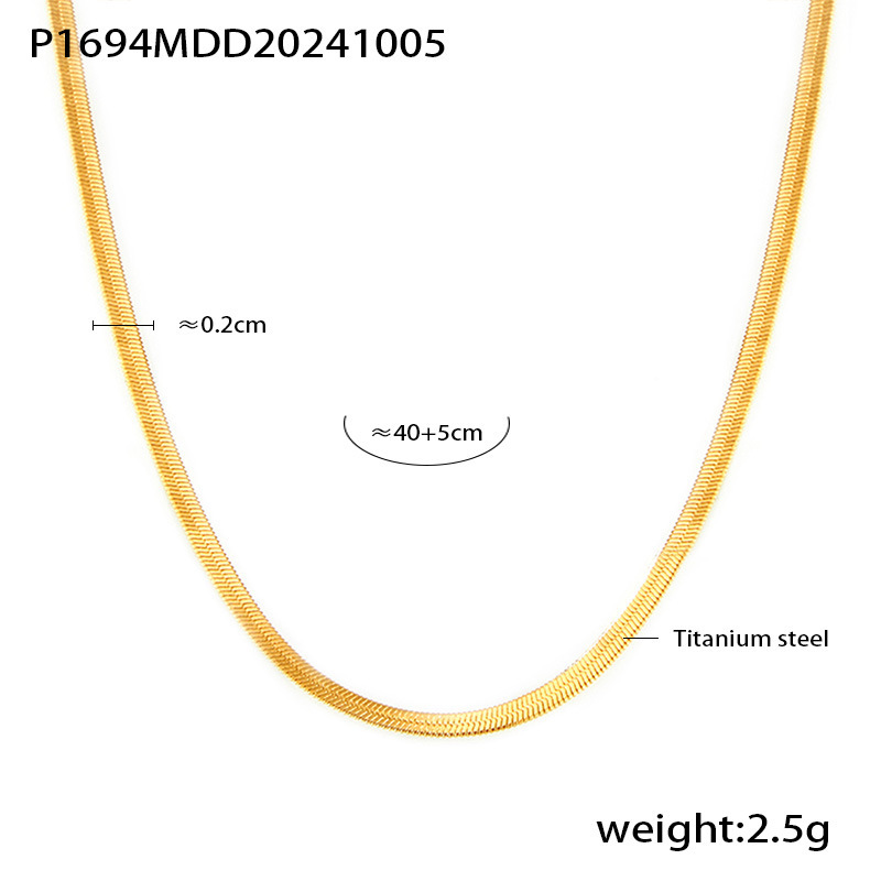 La nostra collana minimalista a strati unisce catene delicate e lusso discreto. Indossala come un piccolo promemoria della tua bellezza e della tua serena sicurezza._voghion.com