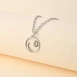 昌昊日月装饰镂空款圆环太阳月亮项链圆形吊坠项链极简主义首饰