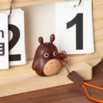 手工木雕摆件龙猫钥匙扣创意可爱卡通挂件治愈木质挂饰个性礼物