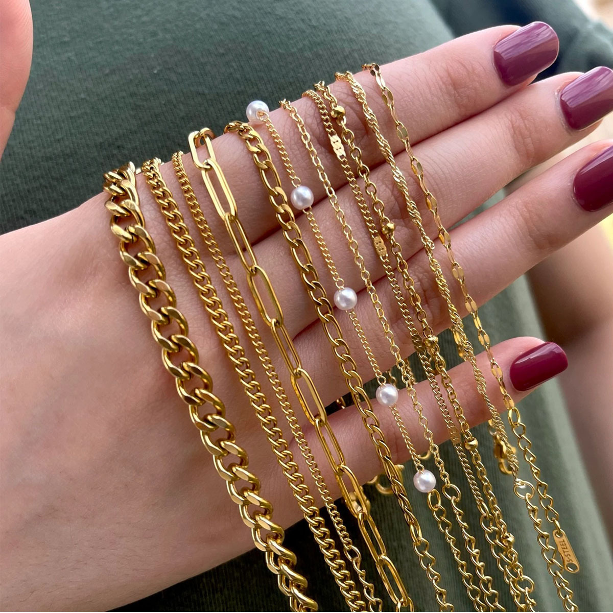 Delicate Two-tone Layered Necklace Set Gold And Silver Minimalist_voghion.com