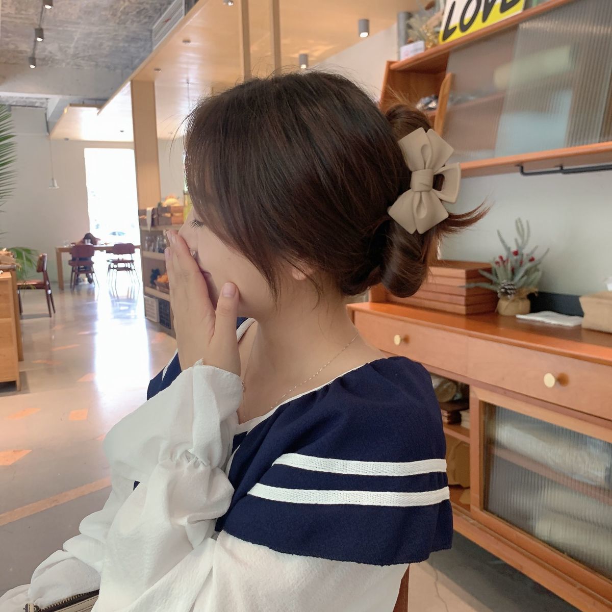 55g Weight Hair Claws Hair Accessories Type Simple Style Classic Style Women's Bow Knot Arylic Hair Claws