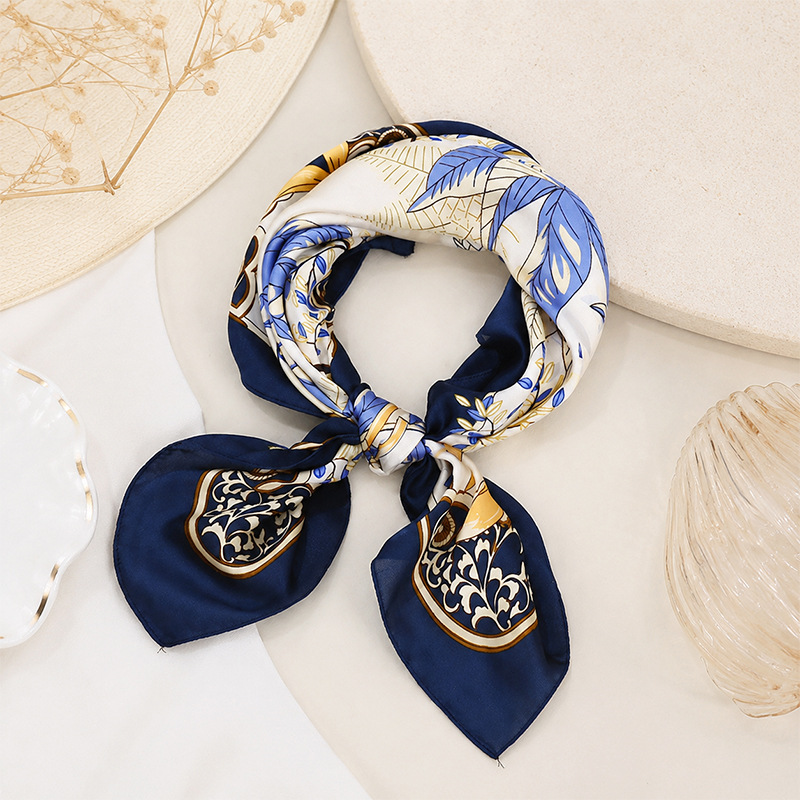 Silk fashionable universal professional retro scarf