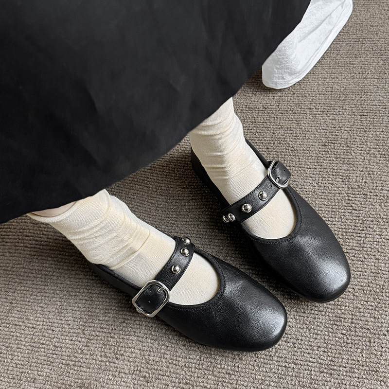 Kmeizu Giant Soft ~ Cross Lace-Up Single Shoes Female Designer Leather Shoes Casual Flat Loafers Ballet Shoes