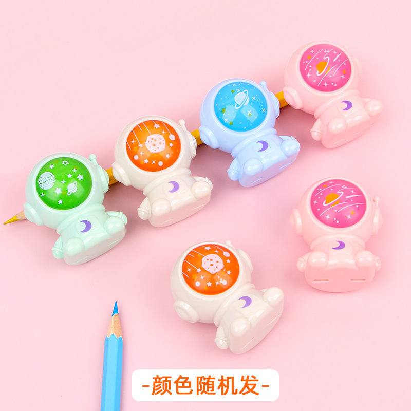 Astronauta (color aleatorio)