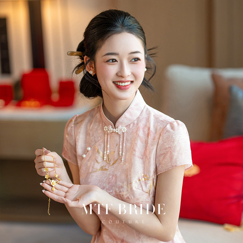 新中式旗袍2025新款小个子结婚订婚回门夏季礼服日常短袖薄款粉色|undefined
