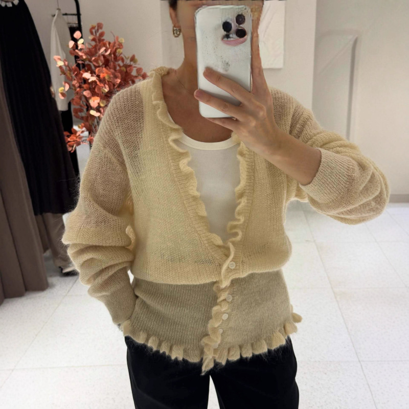 French-Style Light-Colored Lazy Loose Ruffle Knit Top 2026 Early Spring Design Sense Elegant Knit Cardigan