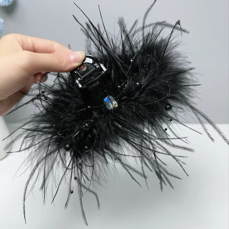 Four times the amount of hair - black ostrich feather rhinestone beads 8cm