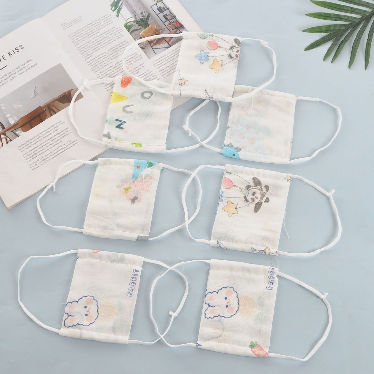 Manufacturer's Ready Stock Multi-Layer Gauze Masks, Warm Cartoon-Style Elastic Breathable Adjustable Ear-Hanging Rope Masks Wholesale