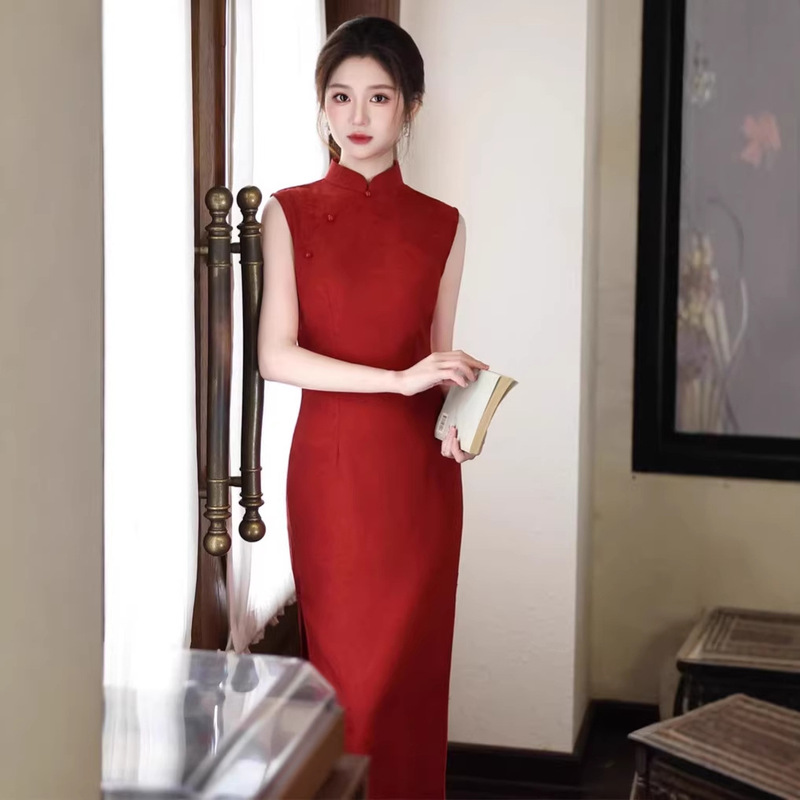 2026 Spring/Summer New Jacquard Sleeveless Long Red Cheongsam for Toasting, Engagement, and Homecoming Ceremony, Slimming Cheongsam 2026 Spring/Summer New Jacquard Sleeveless Long Red Cheongsam for Toasting, Engagement, and Homecoming Ceremony, Slimming Cheongsam