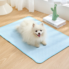 夏季宠物冰丝垫降温散热狗垫猫垫便携车用家用冷感垫透气睡垫床垫