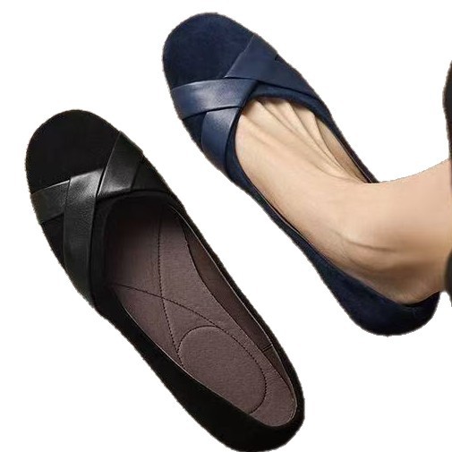2026 primavera y verano nicho color cruzado cabeza redonda plana perezosa un pedazo de zapatos de moda de mujer