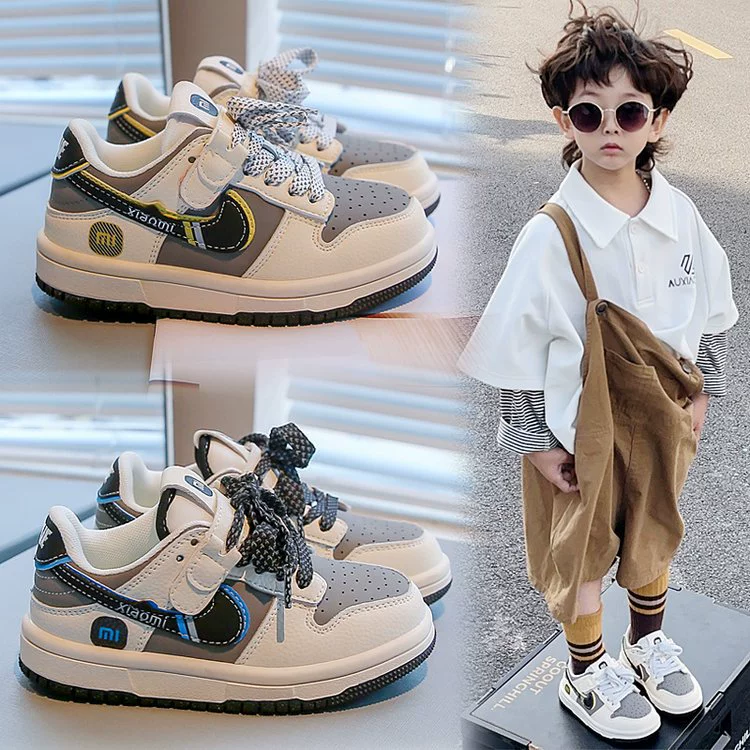Детские кроссовки нового стиля весна-осень 2025, удобная и дышащая милая повседневная обувь для мальчиков и девочек, модная спортивная обувь и детская обувь.