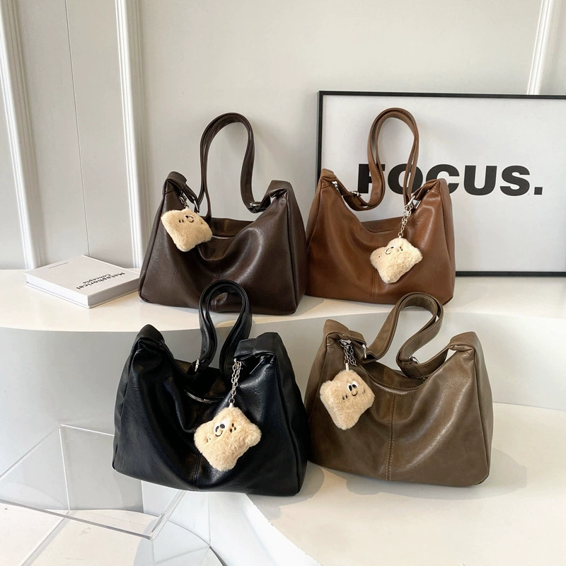 Shoulder bag Universal winter retro capacious one-shoulder, pendant option, multiple colors