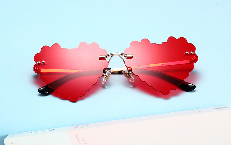 60g Weight Frameless Glasses Structure Sunglasses Classification PC, UV400 Protection, Tinted Lenses Lens Material Special-Shaped Mirror Glasses Style Outdoor, Travel, Beach Occasion Heart Shape Pattern All Seasons Season Women's Gender Novelty, Classic Style Style Novelty Classic Style Heart Shape PC UV400 Protection Tinted Lenses Special-Shaped Mirror Frameless Women's Sunglasses 15