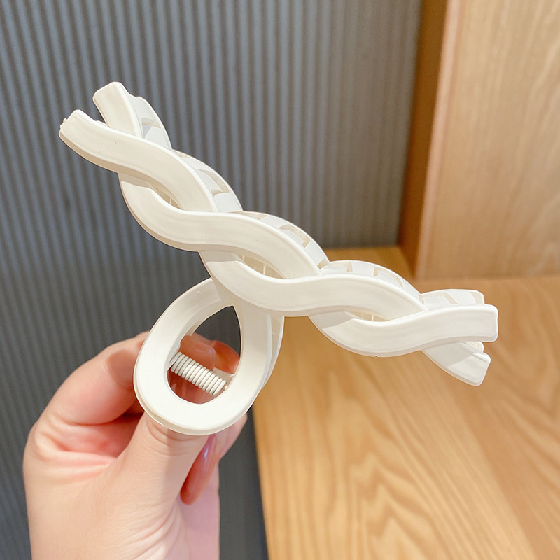 Temperamento coreano agarrar clips gran clips tocado de alta calidad clips de cabello de verano después de la cabeza clips de tiburón tocado de mujer