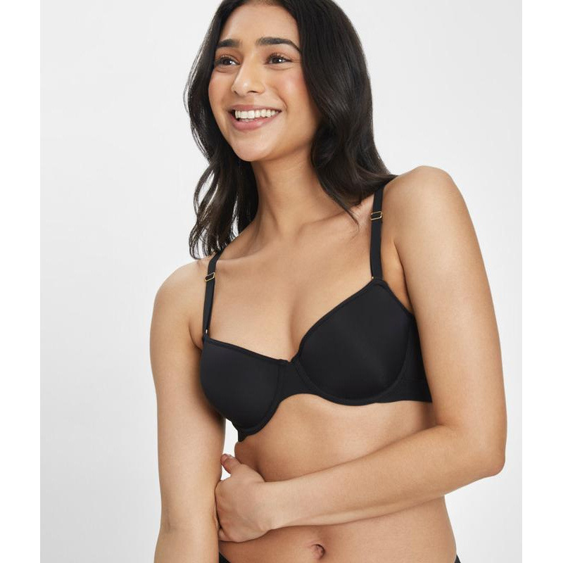2026 Autumn and Winter Cross-Border Export New Style Spaced Off-Shoulder Bra: Pure Black Girl 2026 Autumn and Winter Cross-Border Export New Style Spaced Off-Shoulder Bra: Pure Black Girl