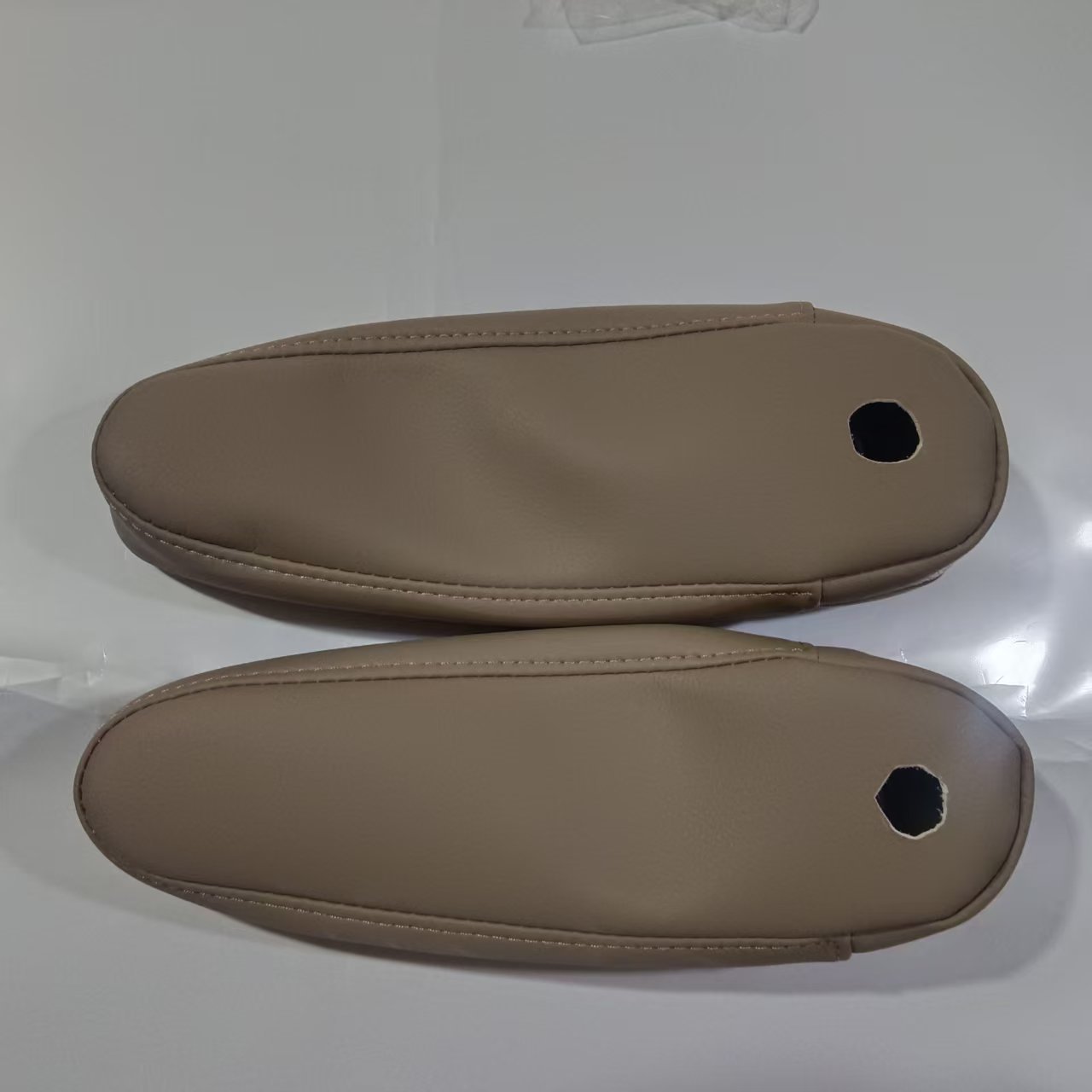 Suitable for Lexus 04-07 Models Rx300 Rx350 Car Seat Armrest Leather Cover Armrest Cover Interior Accessories