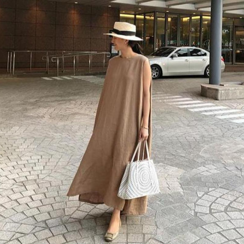 summer solid color colored long dress with a round collar sleevless