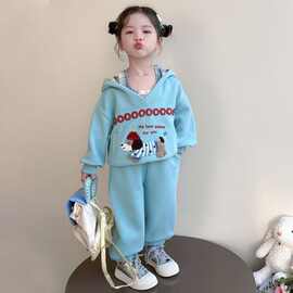 女宝宝韩版可爱套装中小童春秋新款洋气卡通卫衣背心休闲裤三件套