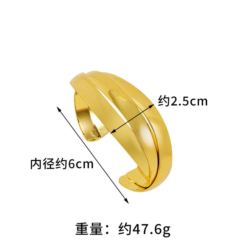 Nueva Arena de oro multi-capa de la Cruz de pulsera abierta no se desvanece durante mucho tiempo todo-Juego de las mujeres exageradas Luz de lujo de alto sentido de suministro directo de fábrica